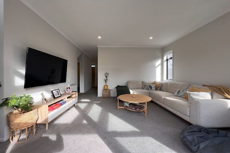 Photo of property in 6 Pinto Road, Pukekohe, 2120