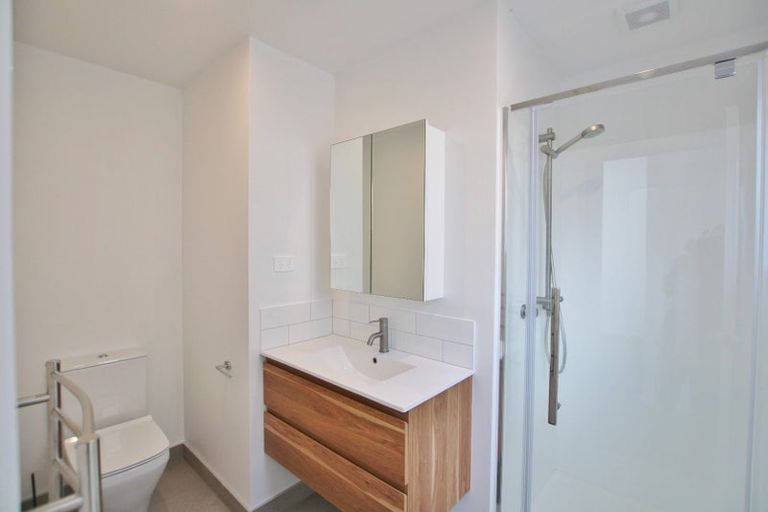 Photo of property in 14 Otaimako Place, Mangere, Auckland, 2022