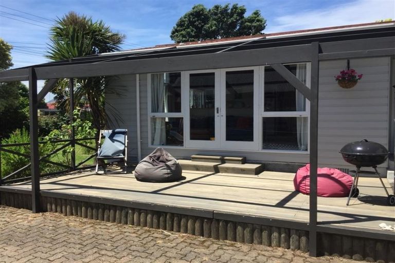 Photo of property in 62 Ngaio Road, Waikanae, 5036