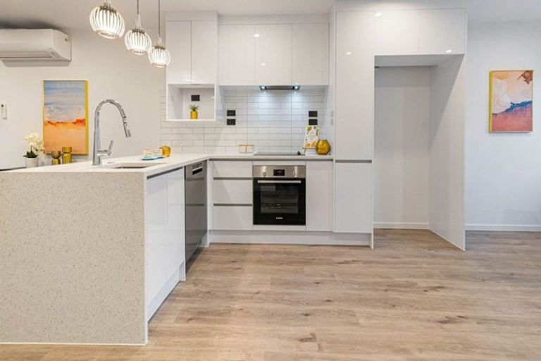 Photo of property in 3/12 William Street, Mangere East, Auckland, 2024