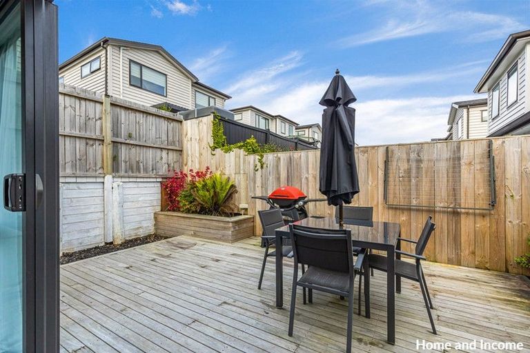 Photo of property in 3 Hea Road, Hobsonville, Auckland, 0616