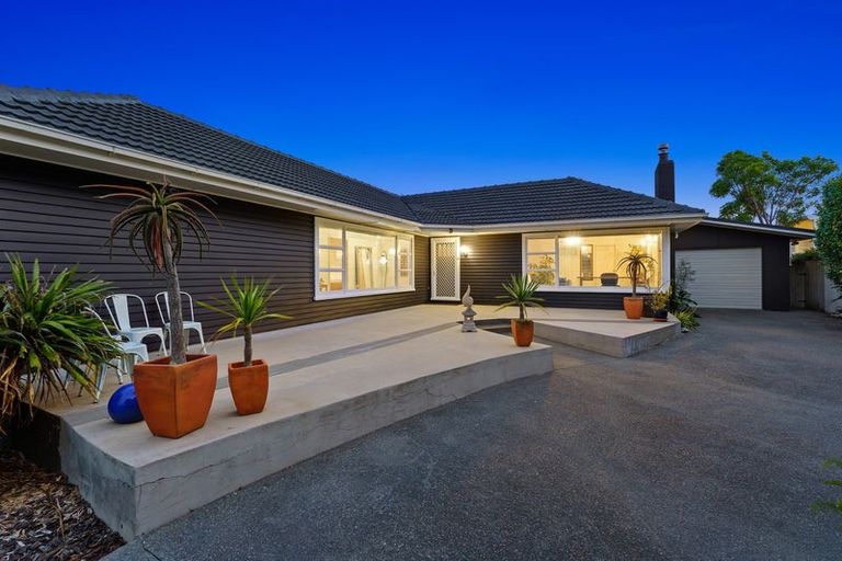 Photo of property in 6 Kohekohe Road, Waikanae, 5036