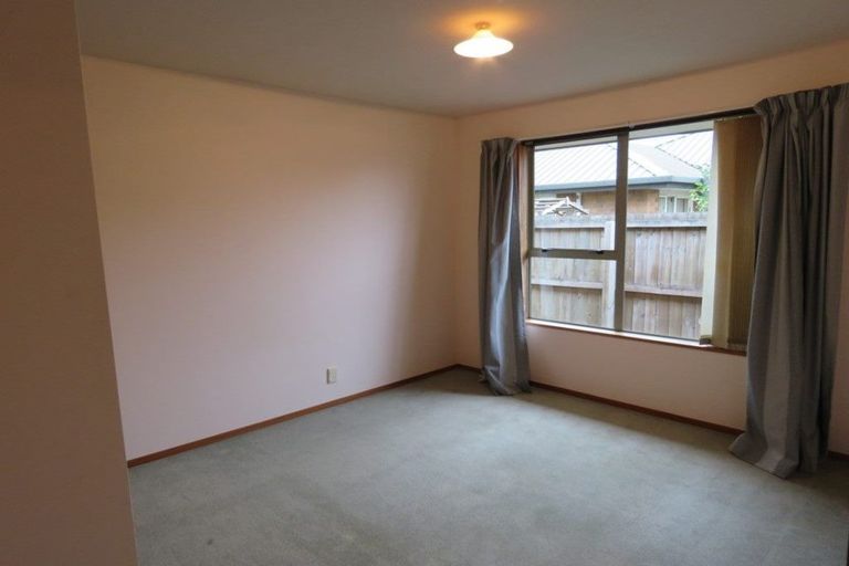 Photo of property in 10 Mull Place, Broomfield, Christchurch, 8042