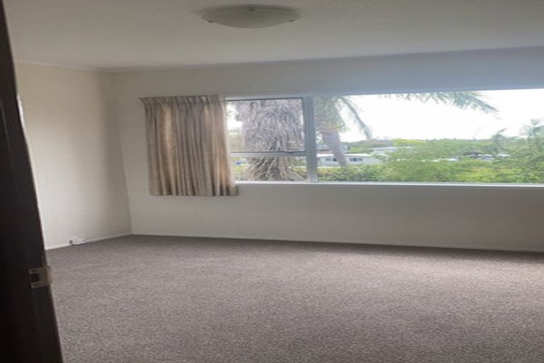Photo of property in 2/3 Northwick Place, Hillcrest, Auckland, 0627