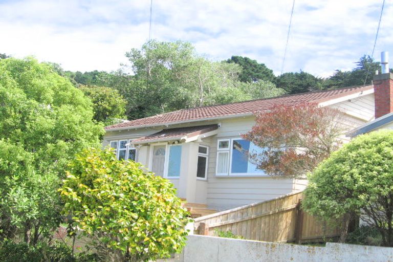 Photo of property in 3 Westland Road, Mount Cook, Wellington, 6021