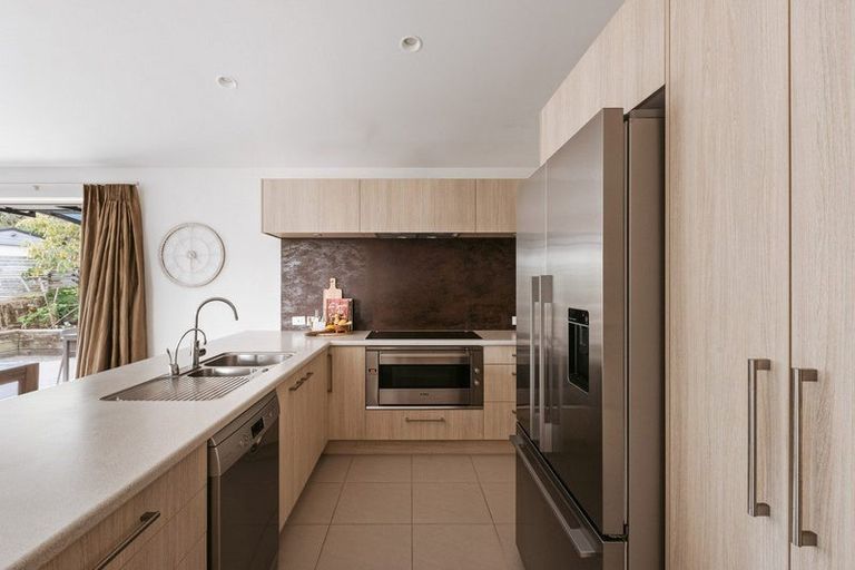 Photo of property in 16 Ellesmere Close, Pyes Pa, Tauranga, 3112