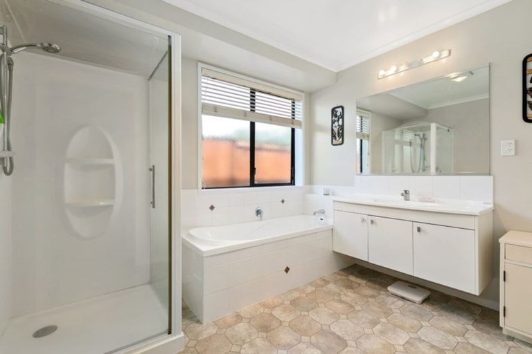 Photo of property in 40 Kakapo Place, Pyes Pa, Tauranga, 3112