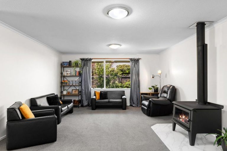 Photo of property in 42 Welsford Street, Woodend, 7610