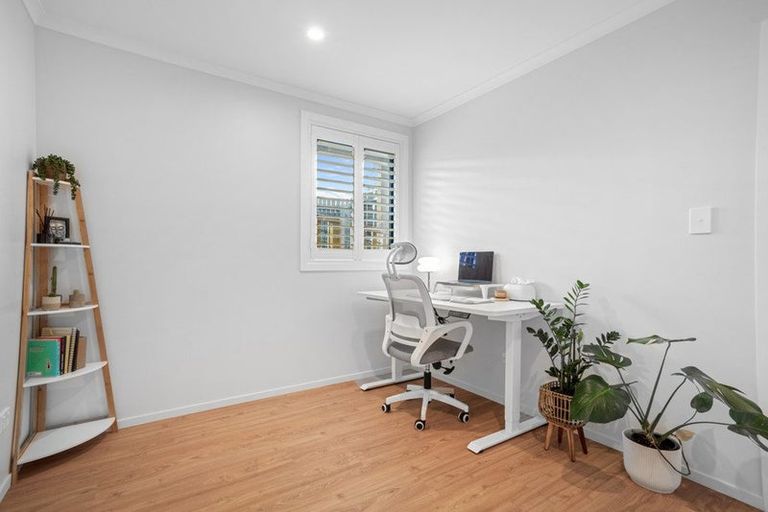 Photo of property in 1 Nugget Avenue, Hobsonville, Auckland, 0616