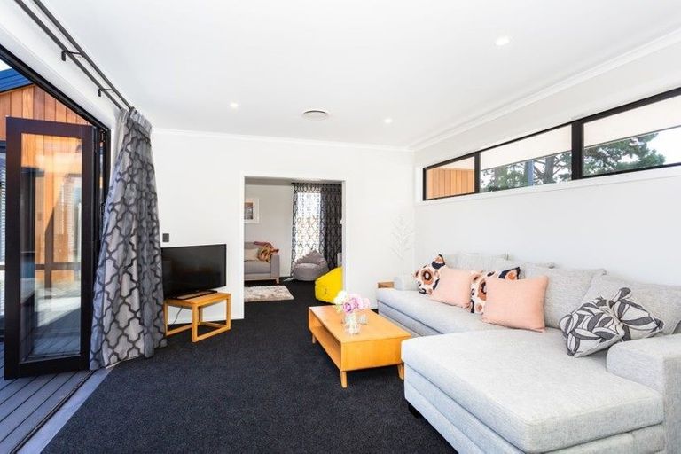 Photo of property in 2 Reuben Avenue, Rolleston, 7615