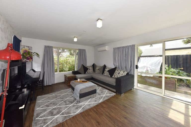 Photo of property in 60d Halswell Road, Hillmorton, Christchurch, 8025
