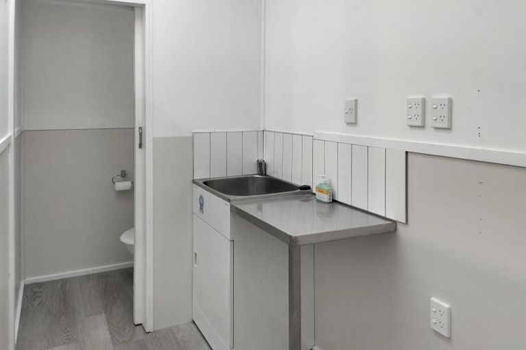 Photo of property in 78 Avondale Road, Taradale, Napier, 4112