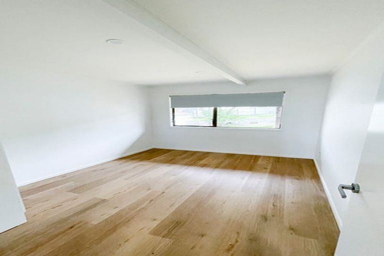 Photo of property in 17 Lemnos Place, Titirangi, Auckland, 0604