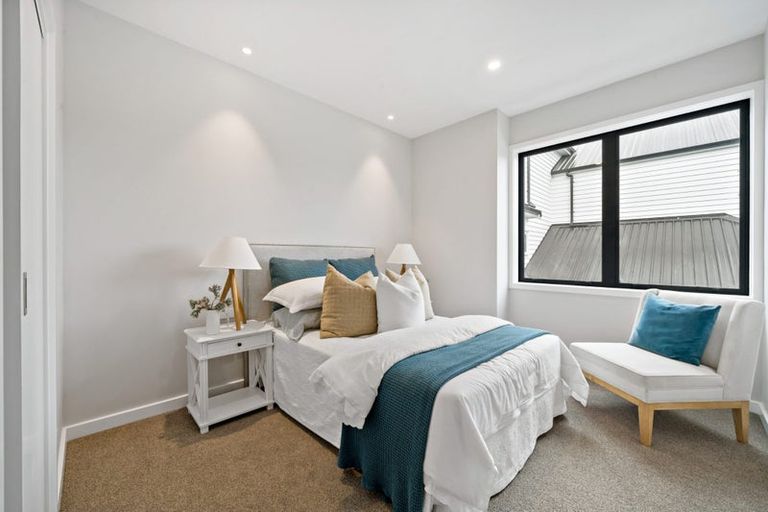 Photo of property in 14 Third Fairway Place, Albany, Auckland, 0632