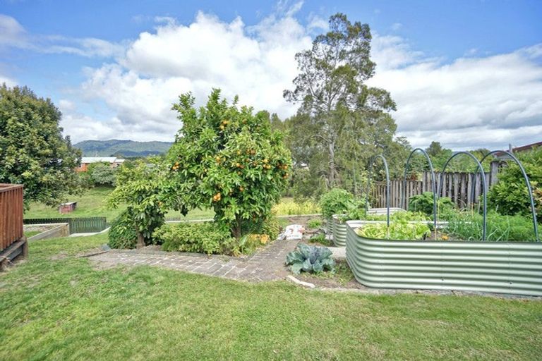 Photo of property in 11 Valley Road, Te Puke, 3119