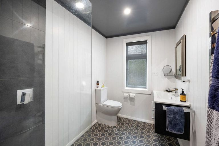 Photo of property in 15 Hamilton Road, Cambridge, 3434