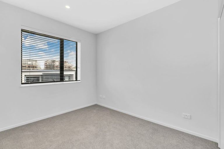 Photo of property in 103/2b Matatiki Street, Northcote, Auckland, 0627