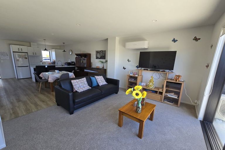 Photo of property in 21 Pipi Place, Levin, 5510