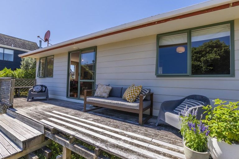 Photo of property in 44 Paetawa Road, Peka Peka, Waikanae, 5391