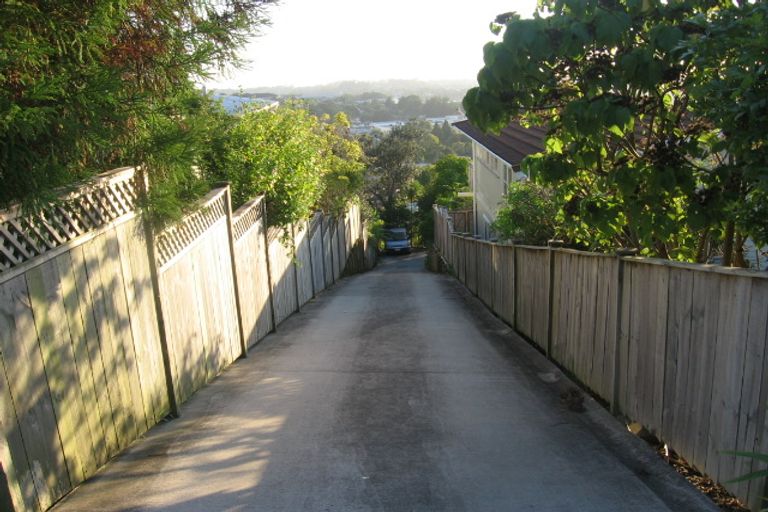 Photo of property in 1/60 Chivalry Road, Glenfield, Auckland, 0629