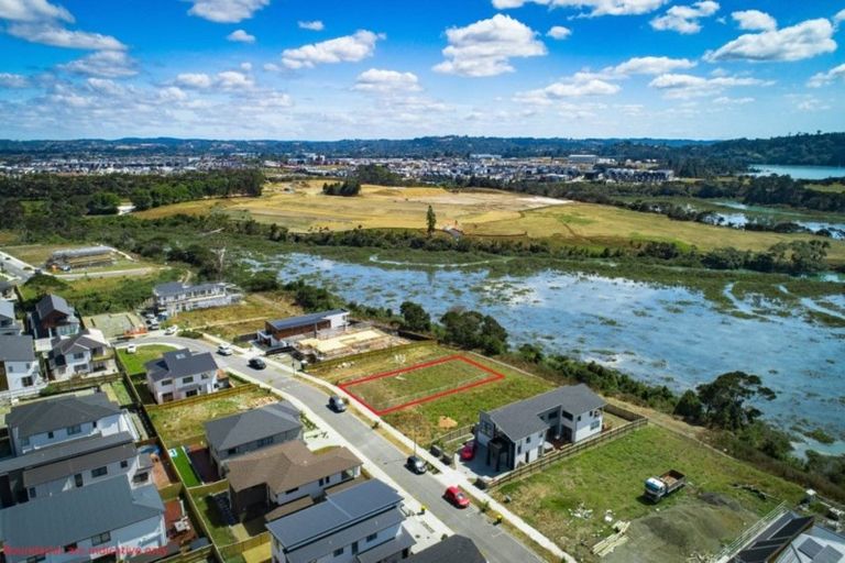 Photo of property in 24 Tai Crescent, Hobsonville, Auckland, 0616