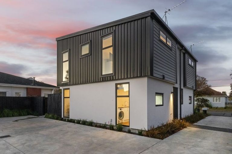 Photo of property in 2/7 Hinemoa Street, Spreydon, Christchurch, 8024