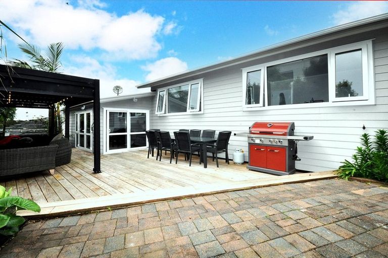 Photo of property in 136 Glamorgan Drive, Torbay, Auckland, 0630