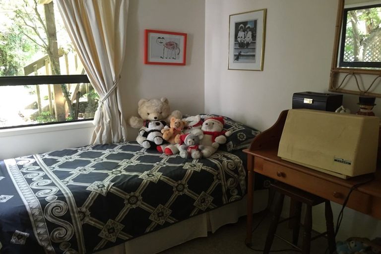 Photo of property in 3 Fayette Place, Te Atatu South, Auckland, 0610