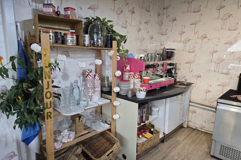 Photo of property in 142 Riddiford Street, Newtown, Wellington, 6021