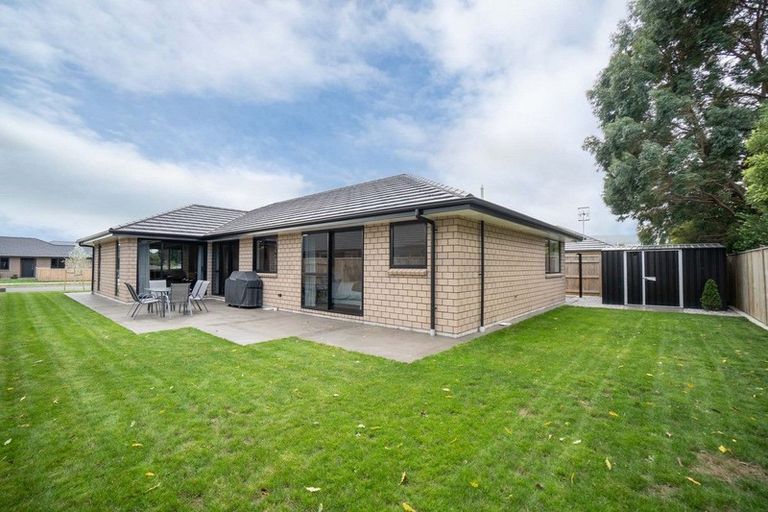 Photo of property in 27 Monarch Drive, Ashhurst, 4810