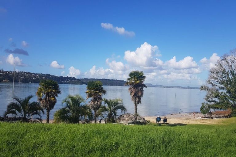 Photo of property in 13 Gunn Way, Hobsonville, Auckland, 0616