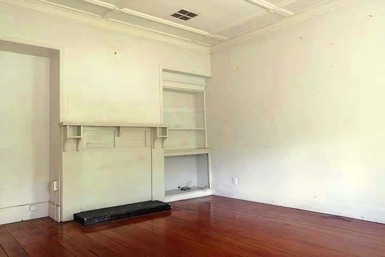 Photo of property in 55 Margan Avenue, New Lynn, Auckland, 0600