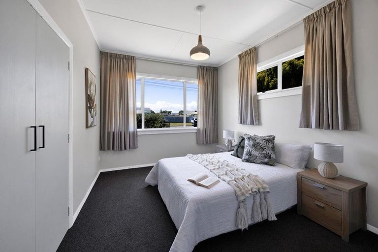 Photo of property in 110 Manawapou Road, Hawera, 4610