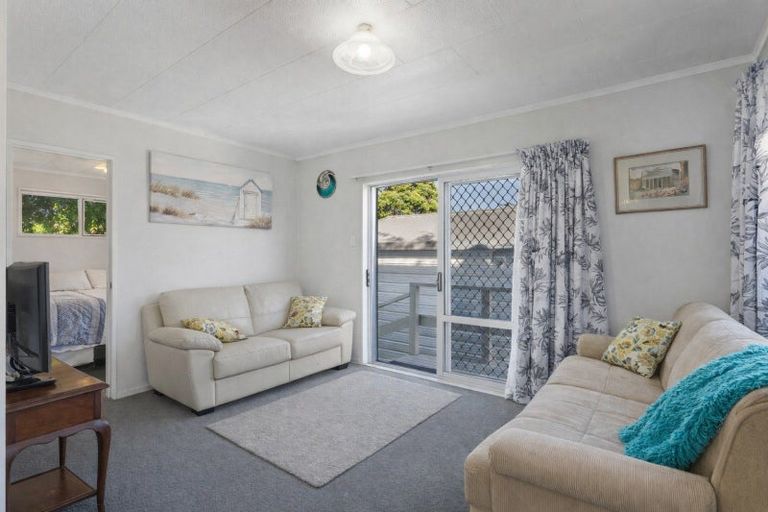 Photo of property in 32a Martin Road, Paraparaumu Beach, Paraparaumu, 5032
