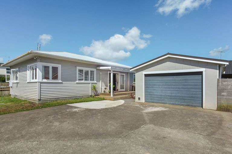 Photo of property in 18b Henderson Avenue, Tuakau, 2121
