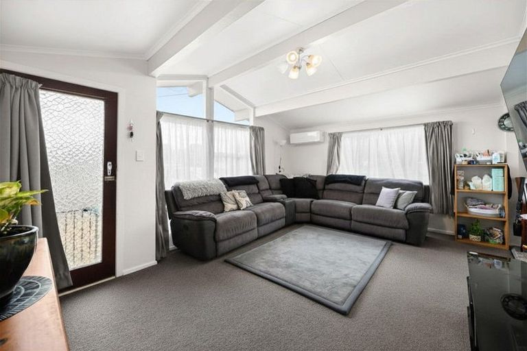 Photo of property in 28 Filmer Place, Melville, Hamilton, 3206