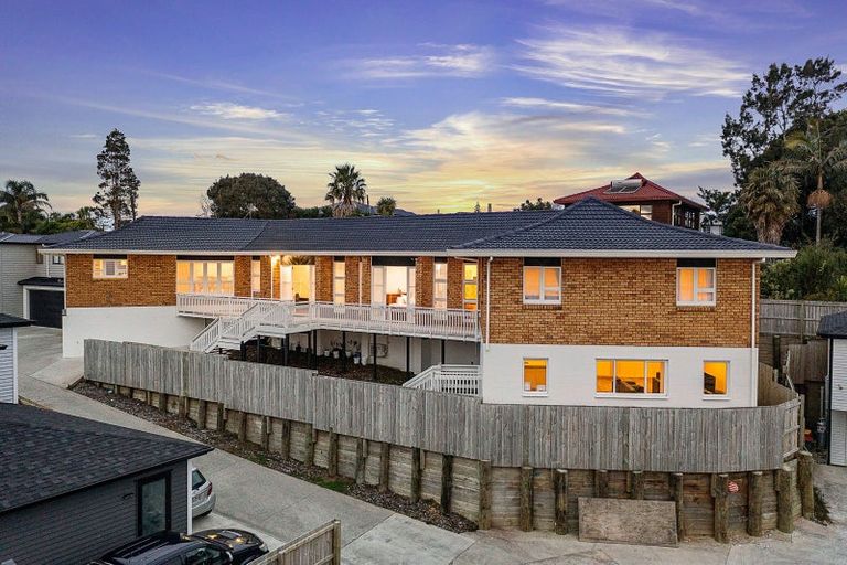 Photo of property in 6 Mahinga Place, Massey, Auckland, 0614