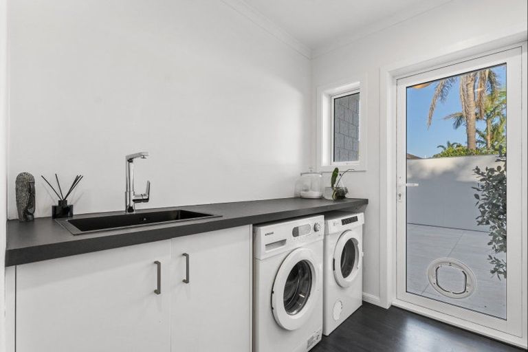 Photo of property in 19 Popata Close, Papamoa Beach, Papamoa, 3118