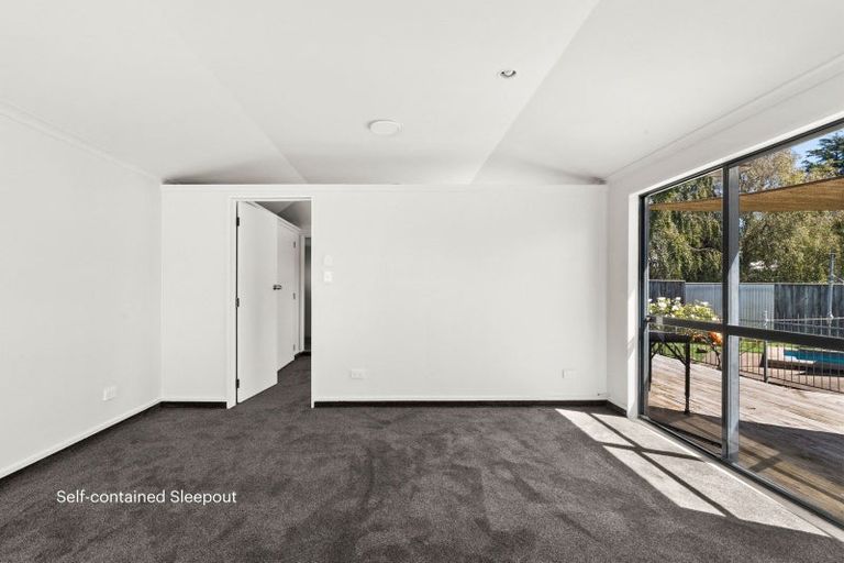 Photo of property in 19 Saint Hill Lane, Havelock North, 4130