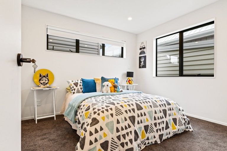 Photo of property in 4 Hea Road, Hobsonville, Auckland, 0616