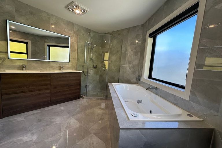 Photo of property in 65a Seabrook Avenue, New Lynn, Auckland, 0600