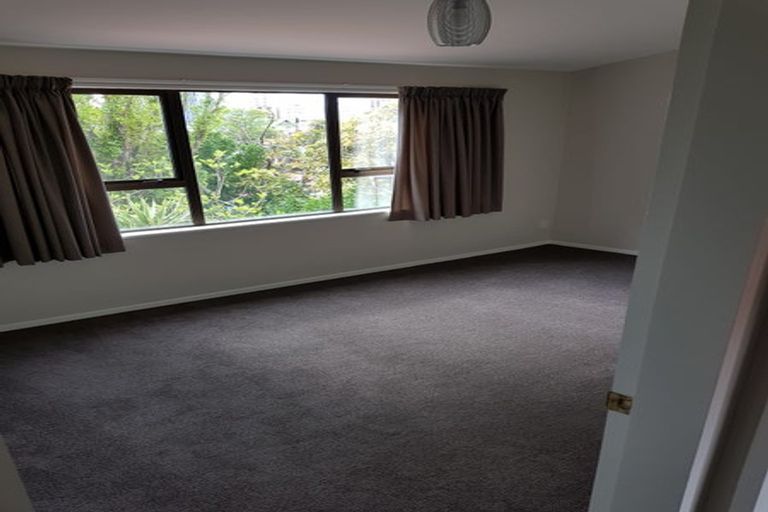 Photo of property in 199u6a Grant Road, Thorndon, Wellington, 6011