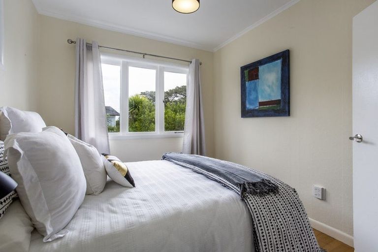 Photo of property in 25 Makiri Street, Helensville, 0800