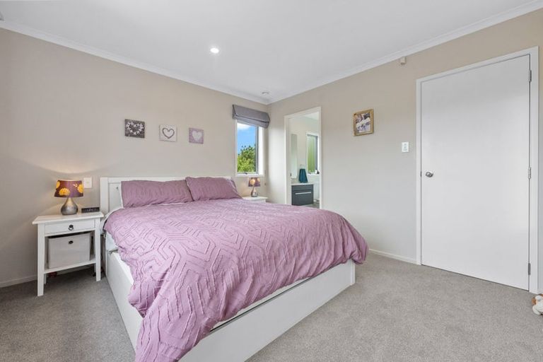 Photo of property in 15 Lester Street, Hobsonville, Auckland, 0616