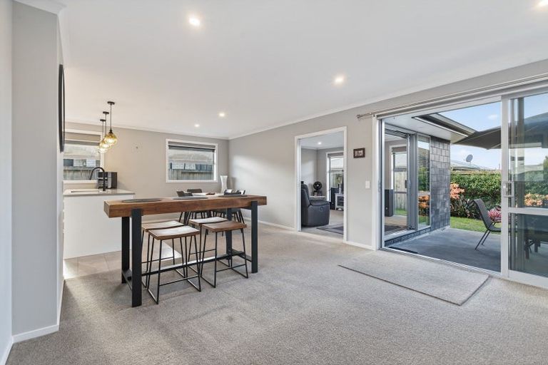 Photo of property in 17 Kanono Close, Papamoa Beach, Papamoa, 3118