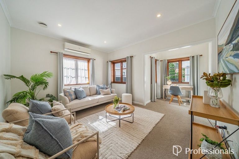 Photo of property in 9 Bell Road, Waiwhetu, Lower Hutt, 5010