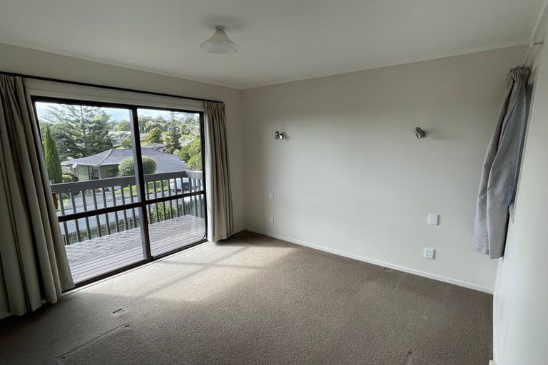 Photo of property in 3 Halder Place, Torbay, Auckland, 0632