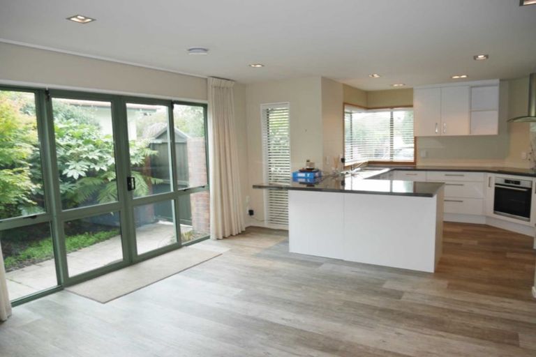 Photo of property in 29 Dover Street, St Albans, Christchurch, 8014