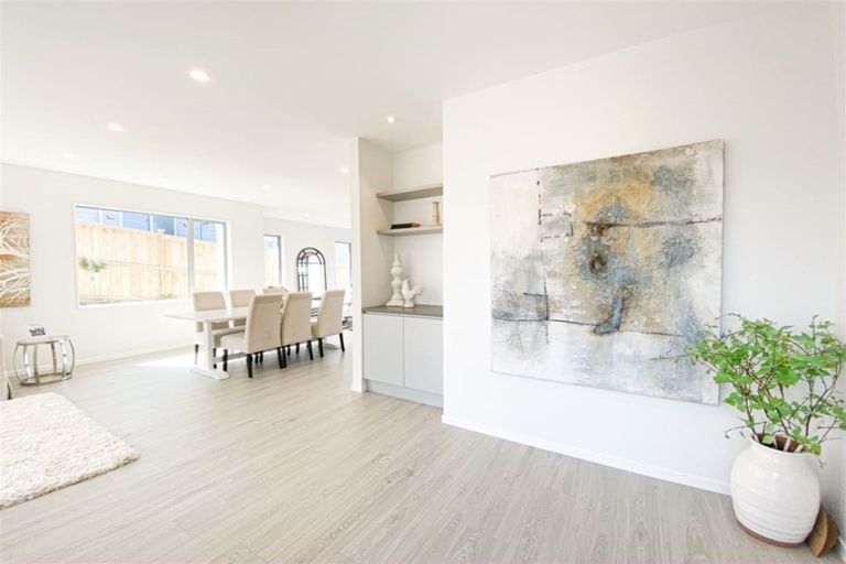 Photo of property in 155 Godfrey Drive, Orewa, 0931