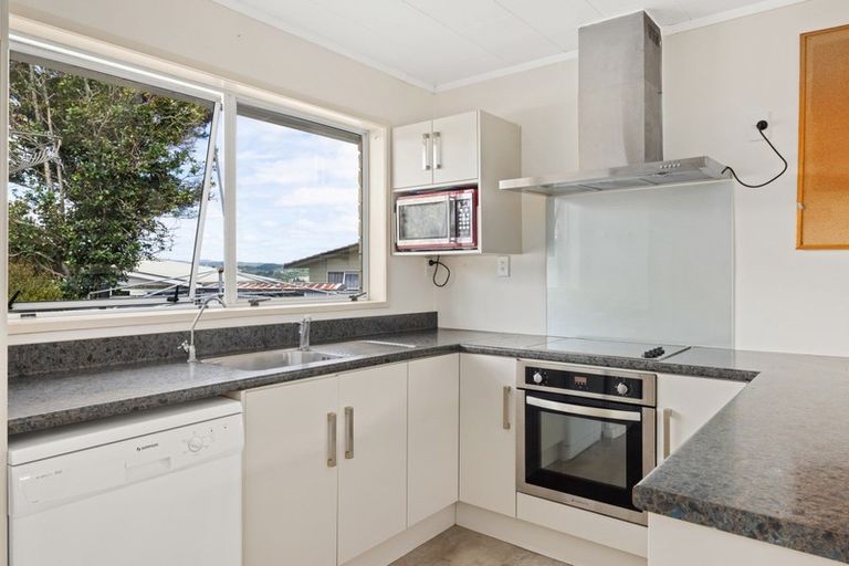 Photo of property in 56 Kokich Crescent, Onerahi, Whangarei, 0110